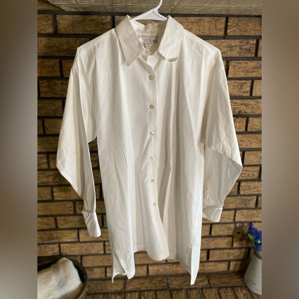 Casey & Max white‎ button down
